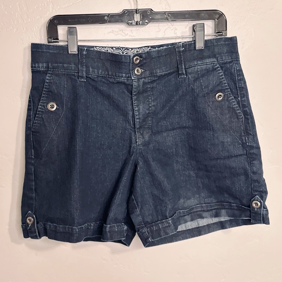 Gloria Vanderbilt Jean Shorts Cuff Stretch Double Button Dark Wash SIZE 10/30 - Picture 4 of 16